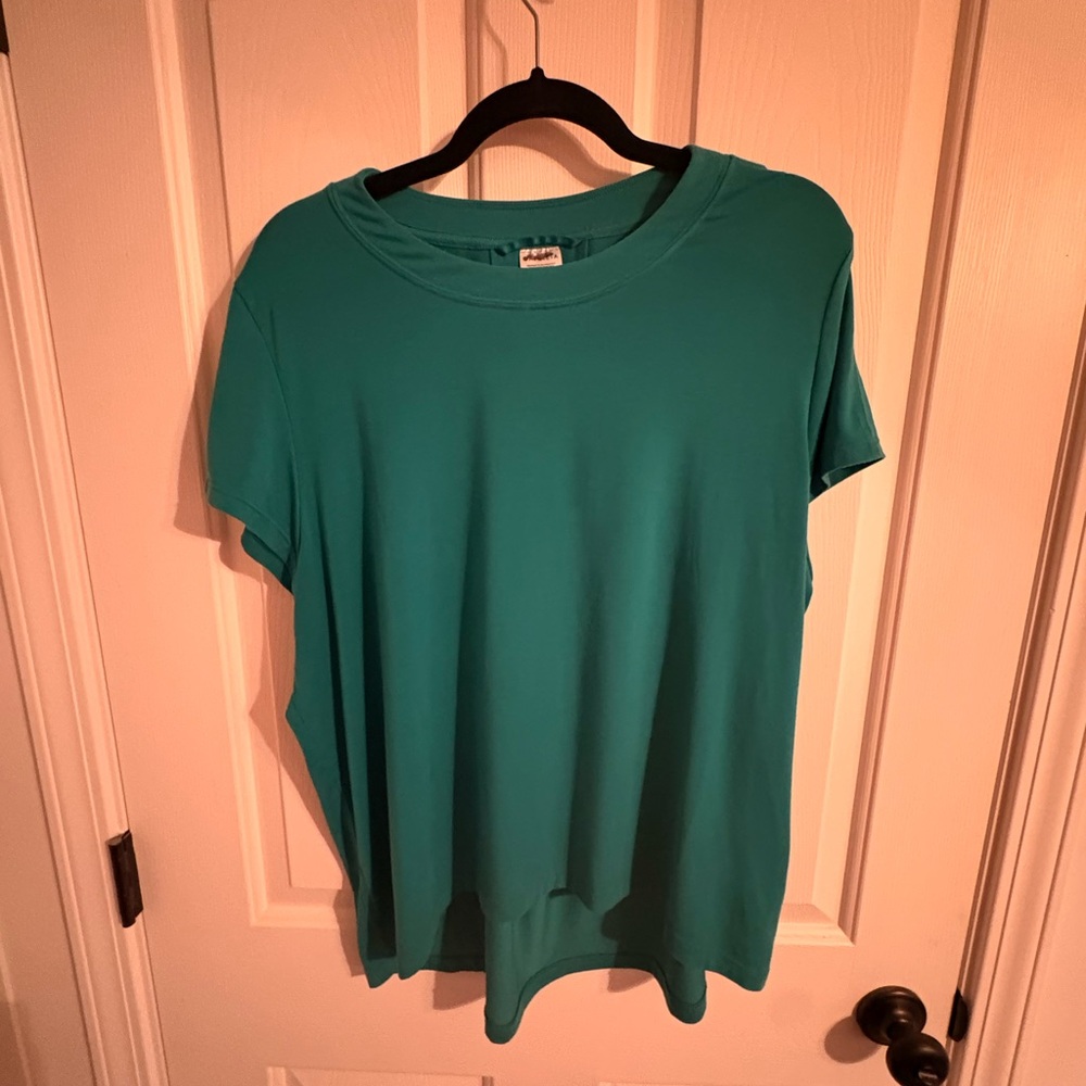 Athleta Move With Ease Short Sleeve Top